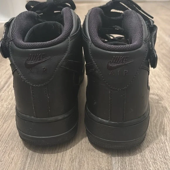 Nike Air Force 1 Mens Mid 07' Black Sneaker Shoes